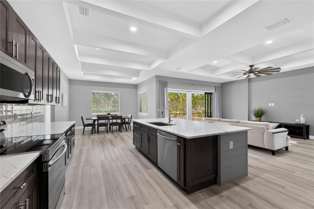 14077 EMERSON LANE — photo 18 of 57