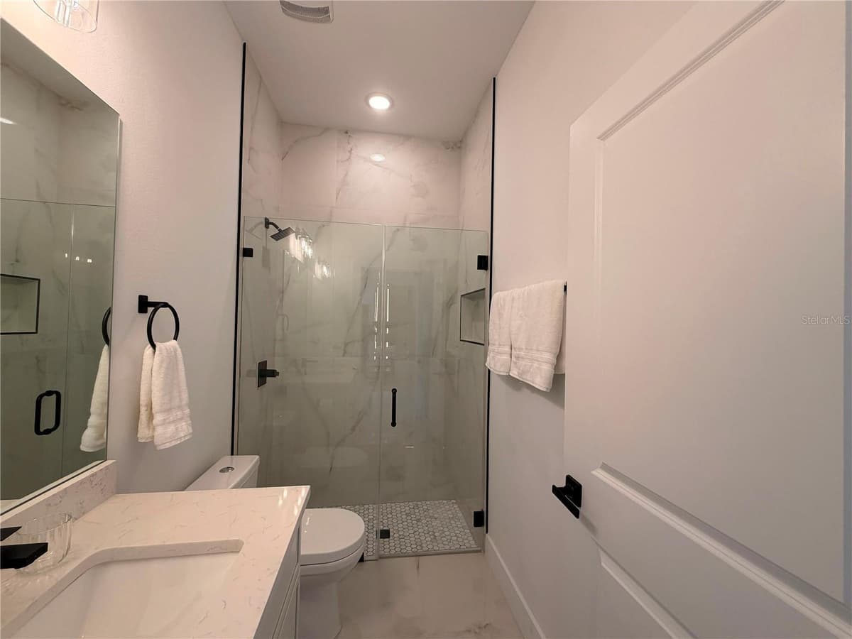 13313 BLAKE DRIVE — photo 3 of 51