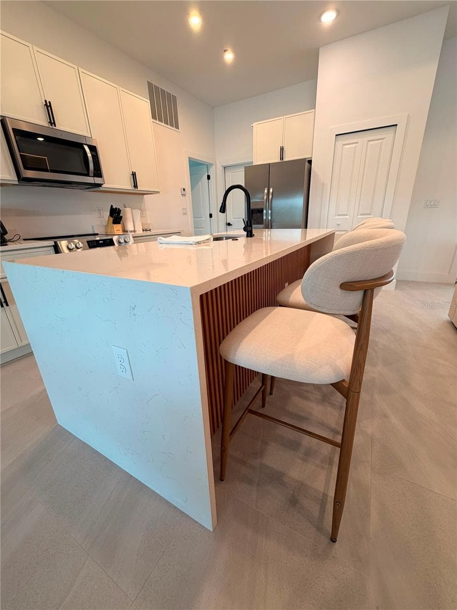 13313 BLAKE DRIVE — photo 11 of 51