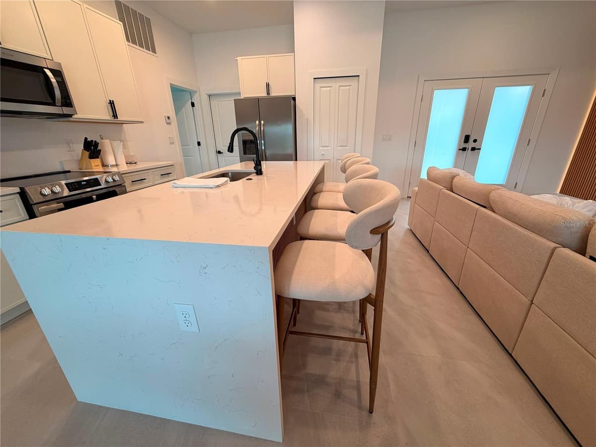 13313 BLAKE DRIVE — photo 10 of 51