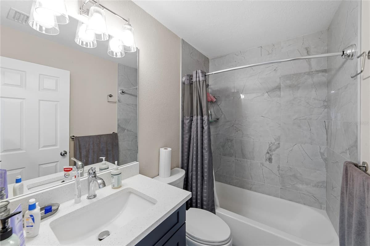 1003 RED OAK CIRCLE — photo 25 of 36