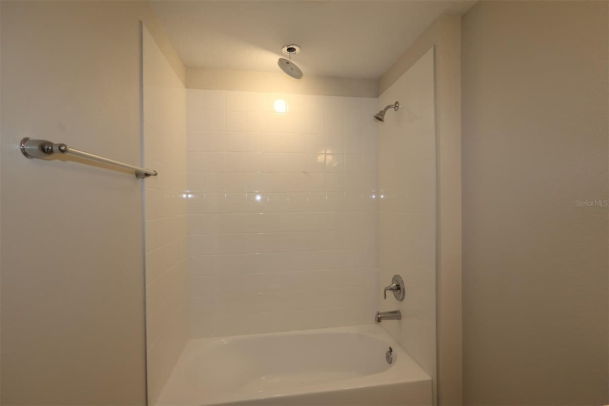 6108 FELLOW WAGON WAY — photo 10 of 34