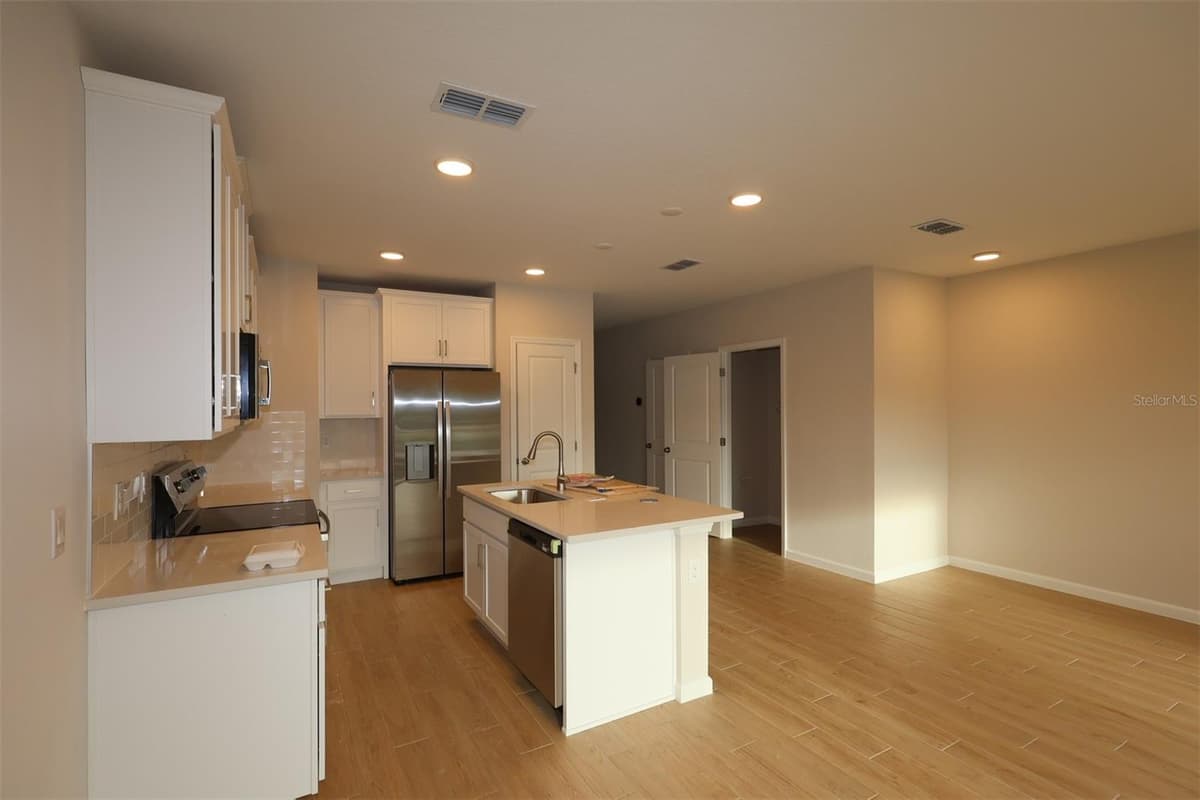 6108 FELLOW WAGON WAY — photo 5 of 34