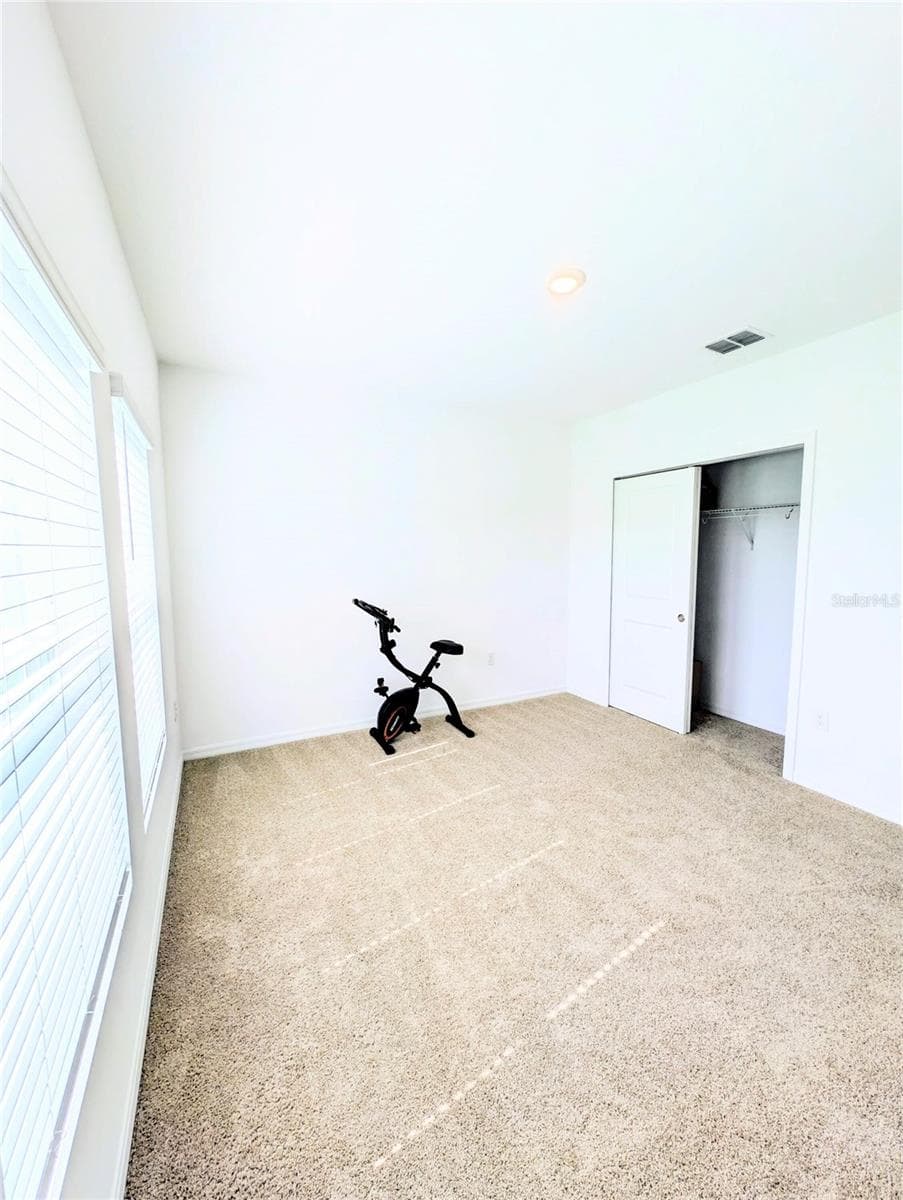 243 AMBER WAY — photo 4 of 15