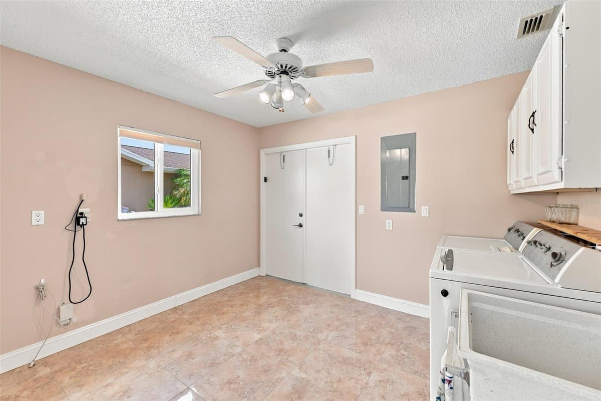 1804 FORT DUQUESNA DRIVE — photo 27 of 39