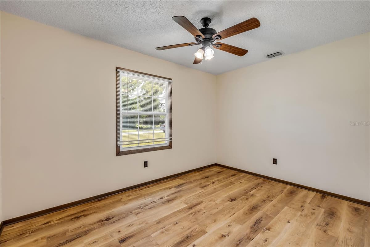 5680 PALM AVENUE — photo 22 of 47