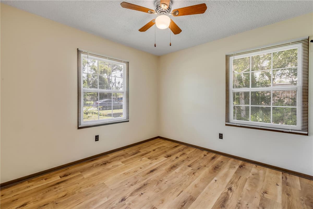 5680 PALM AVENUE — photo 25 of 47