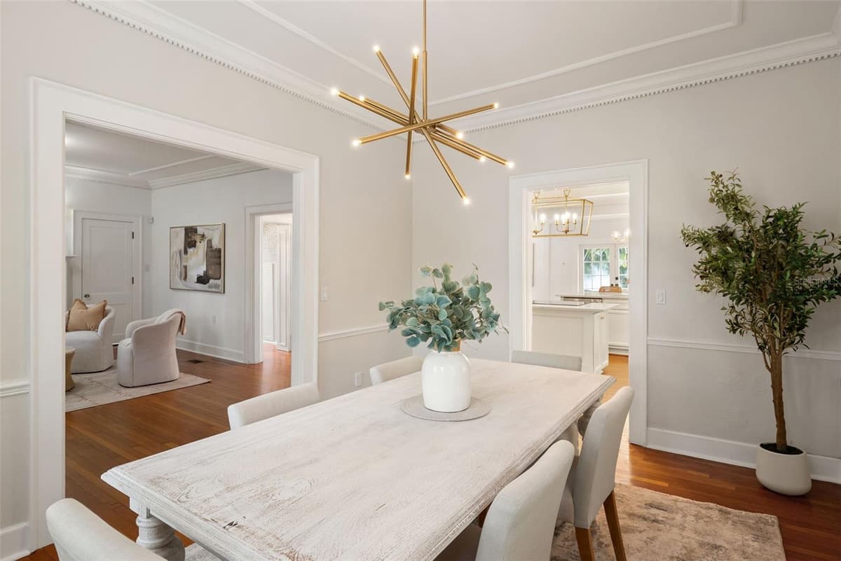 208 MATANZAS AVENUE — photo 15 of 57