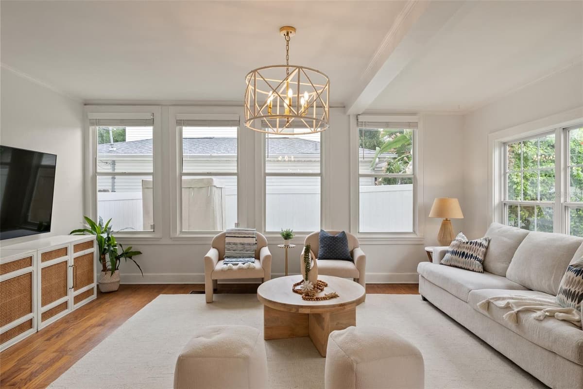 208 MATANZAS AVENUE — photo 9 of 57