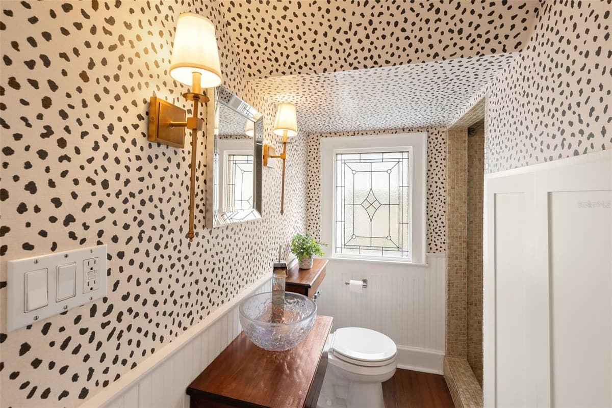 208 MATANZAS AVENUE — photo 19 of 57