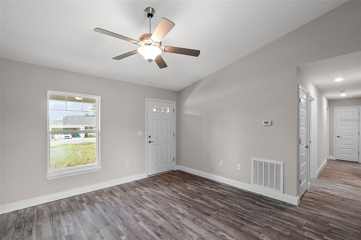 35 JUNIPER TRAK — photo 5 of 22