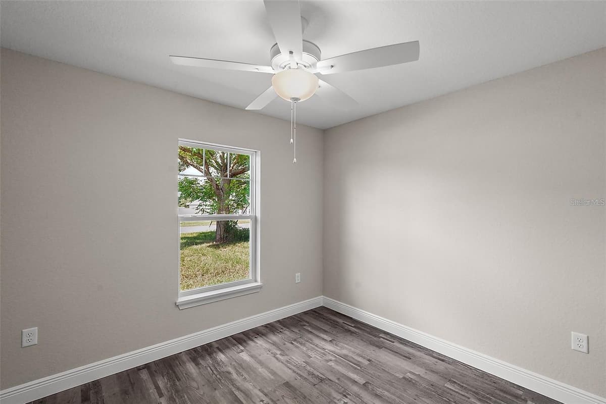 35 JUNIPER TRAK — photo 16 of 22