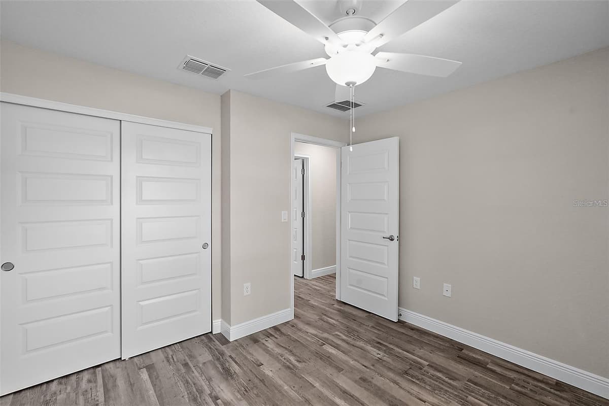 35 JUNIPER TRAK — photo 17 of 22