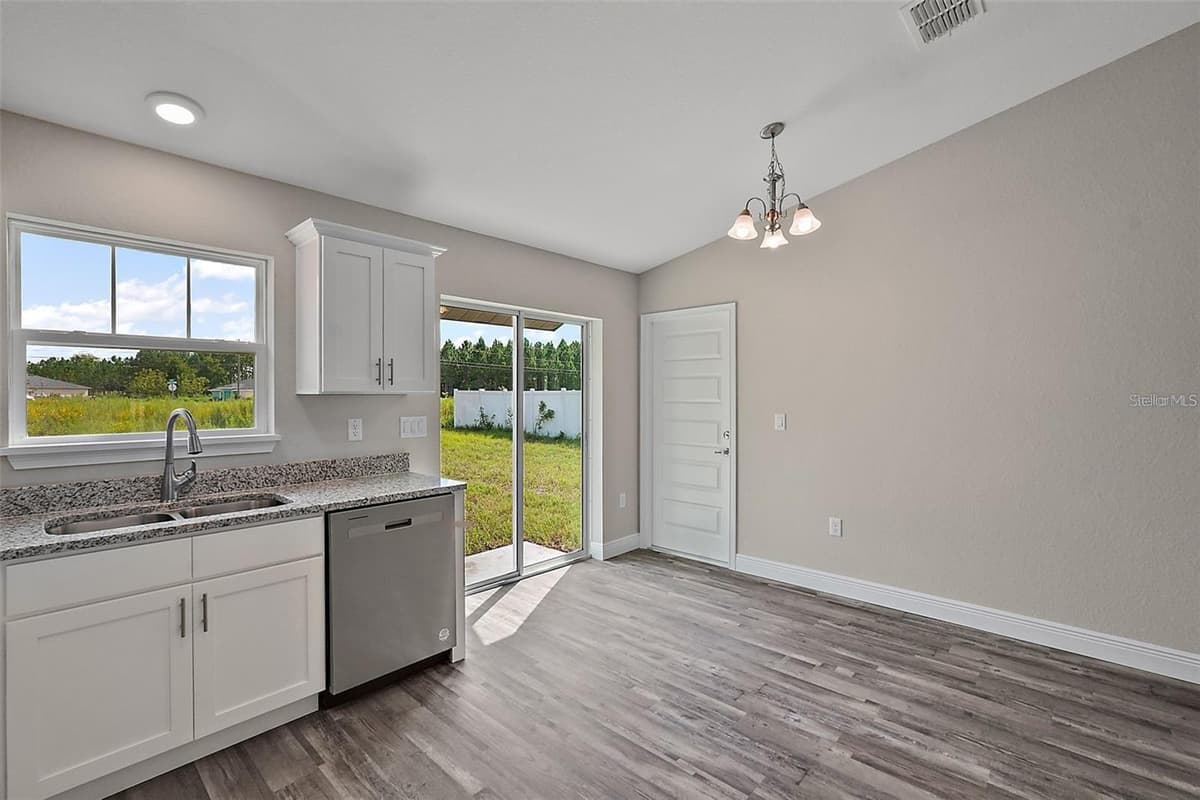 35 JUNIPER TRAK — photo 11 of 22