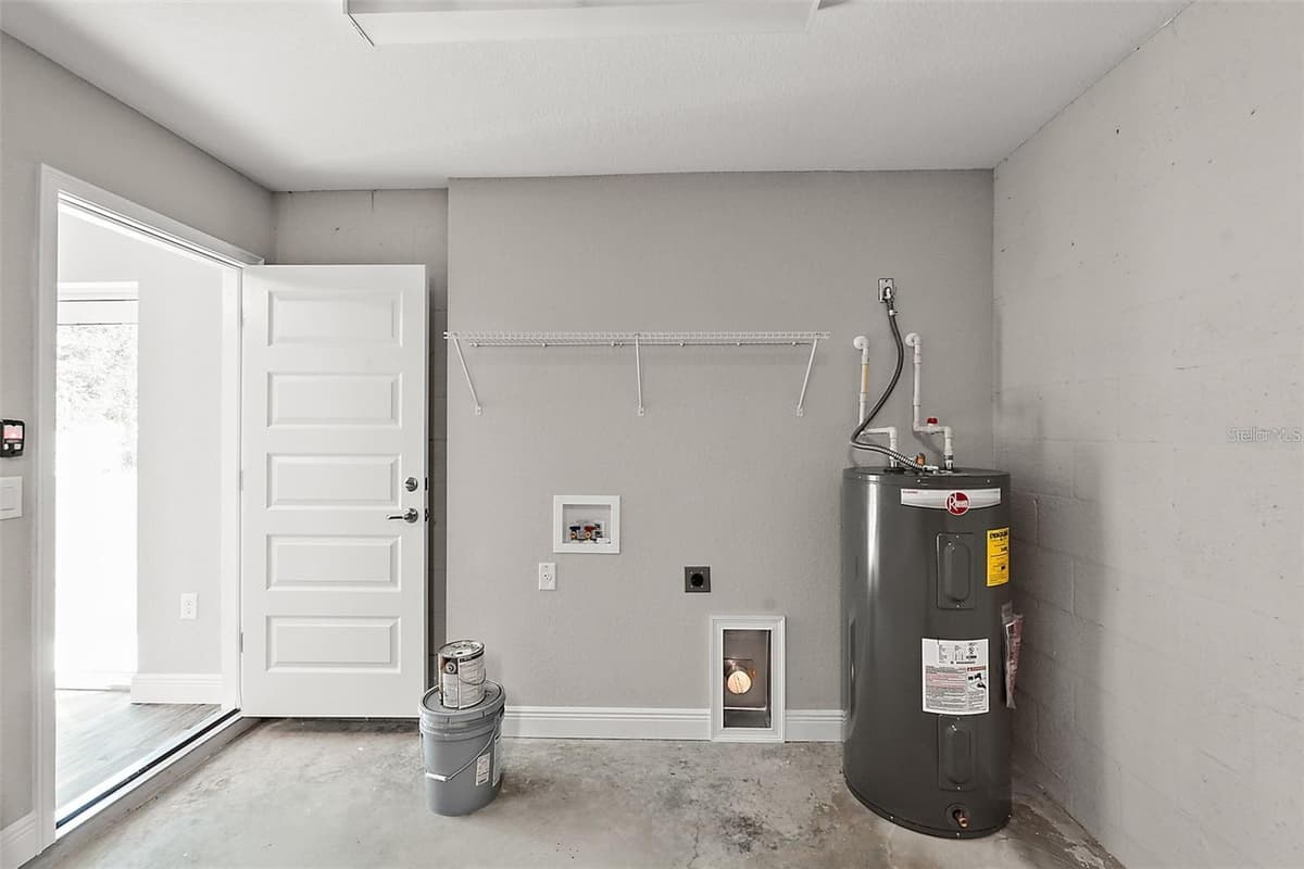 35 JUNIPER TRAK — photo 21 of 22