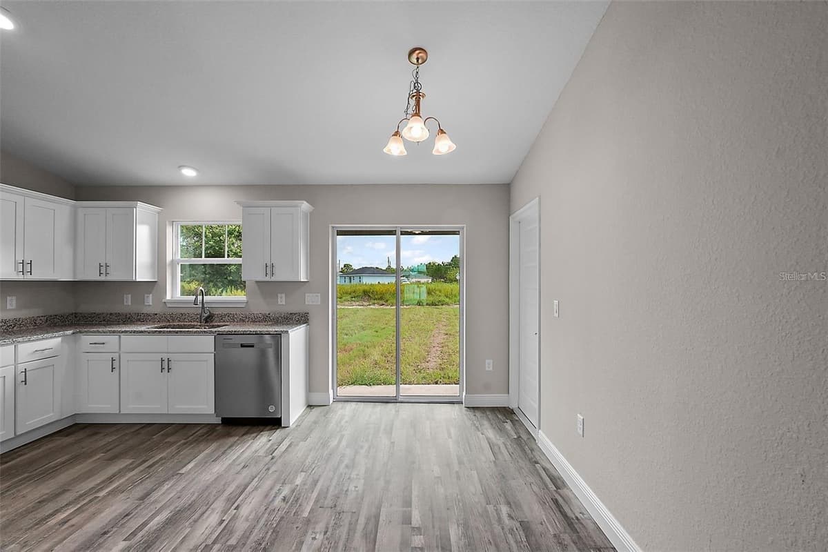 35 JUNIPER TRAK — photo 7 of 22