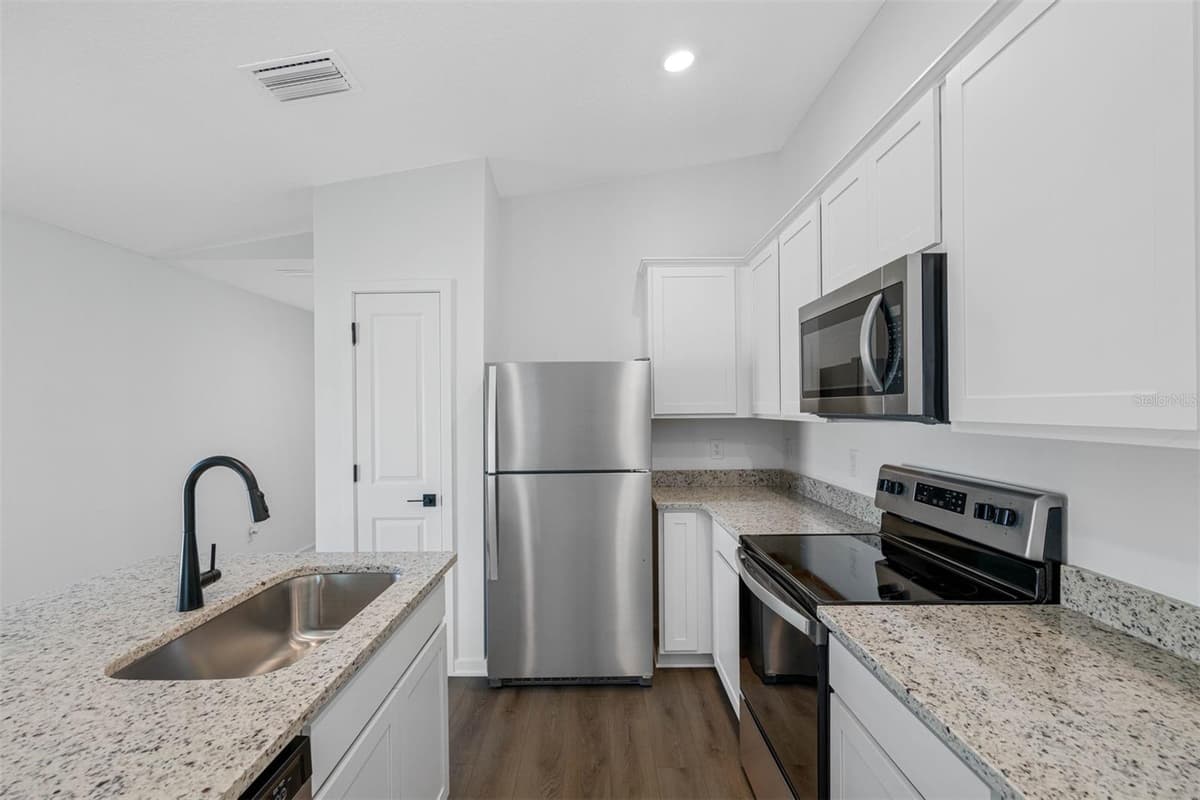 13385 CANYON SWALLOW ROAD — photo 3 of 9