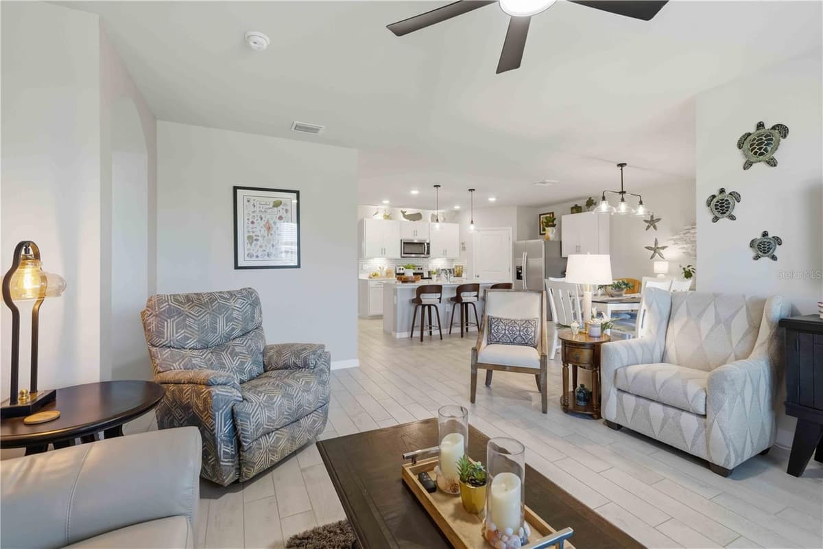 16315 NAVARRO COURT — photo 10 of 37