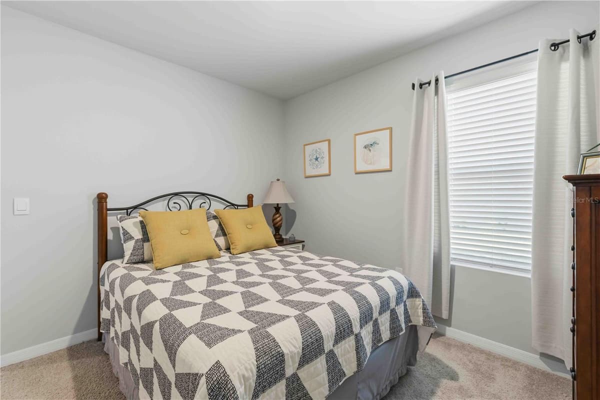 16315 NAVARRO COURT — photo 33 of 37
