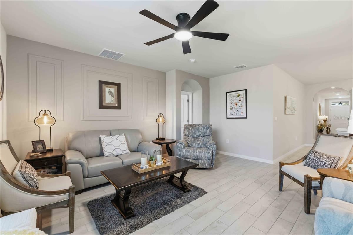 16315 NAVARRO COURT — photo 9 of 37