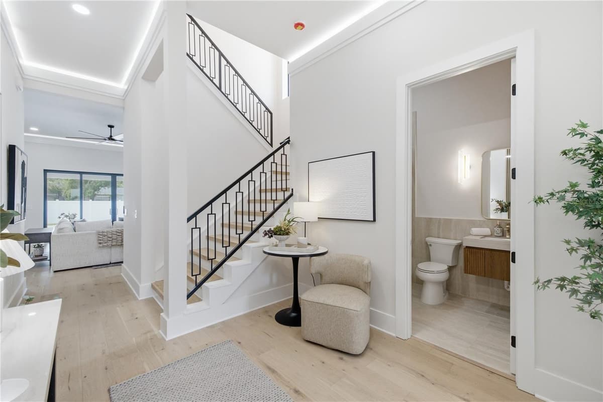 810 BRADDOCK STREET — photo 17 of 89