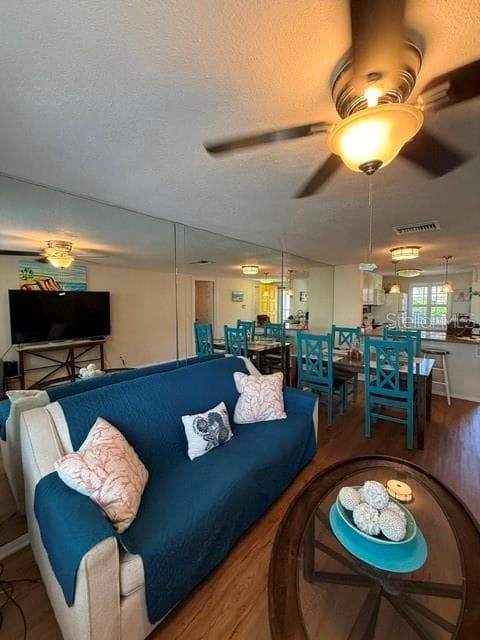3444 TROPHY BOULEVARD — photo 16 of 54