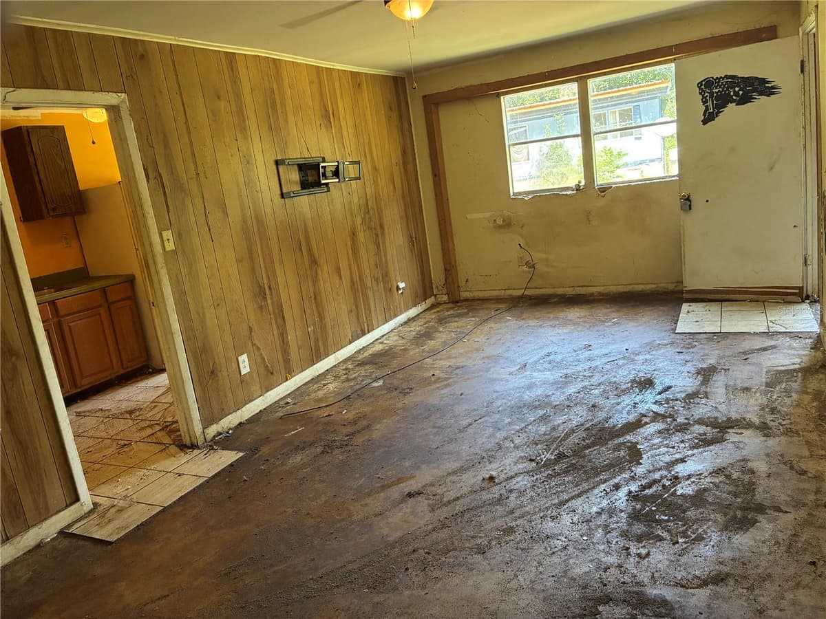 17990 51ST STREET — photo 9 of 16