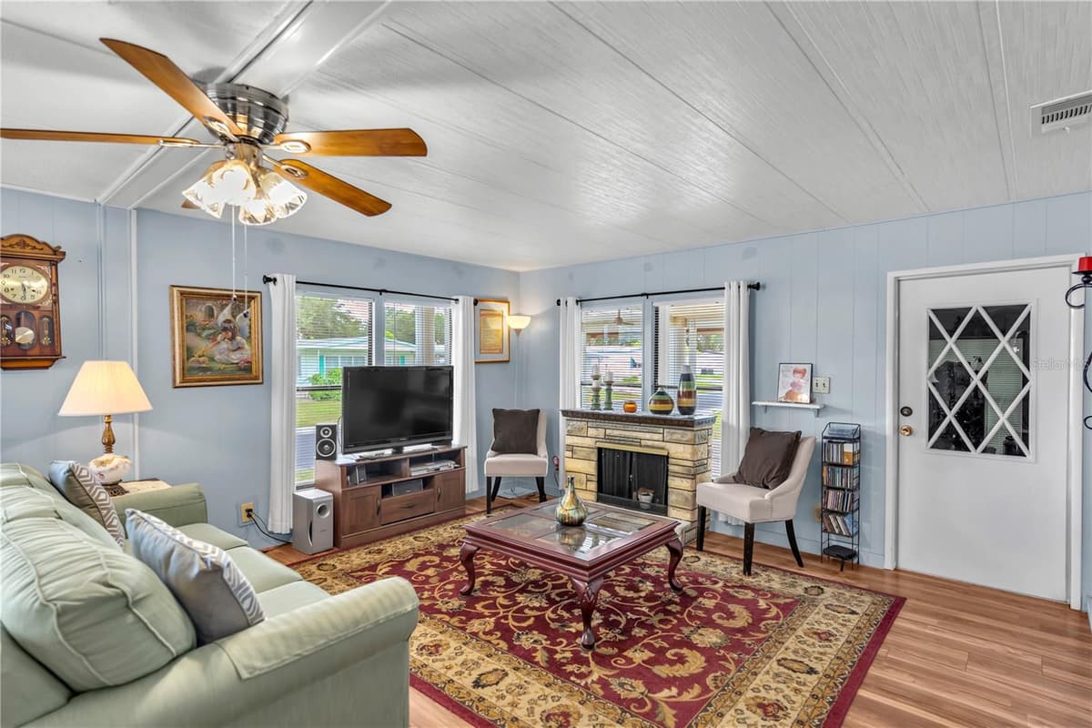 38546 STAFFORD DRIVE — photo 3 of 49