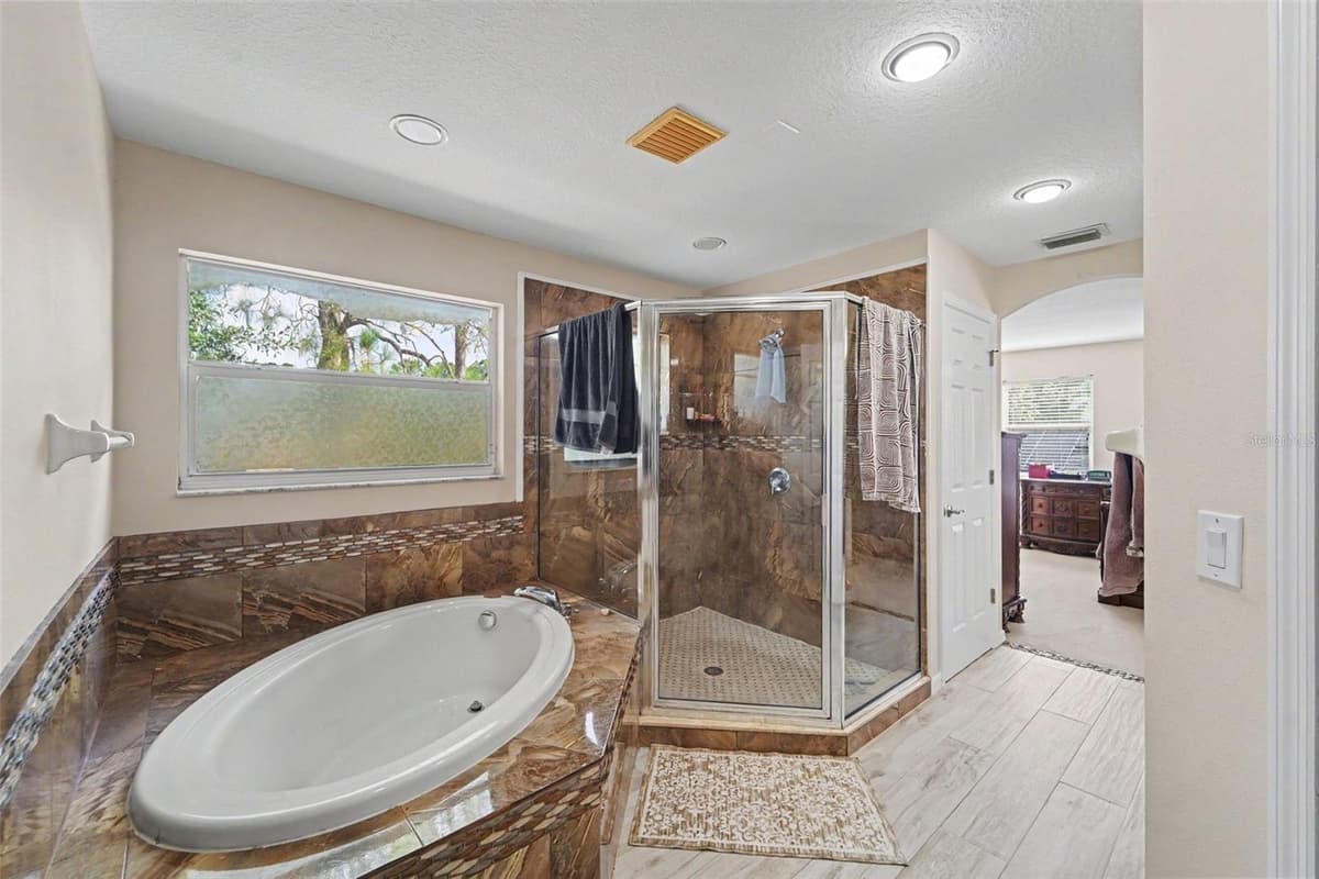 10409 CANARY ISLE DRIVE — photo 12 of 23