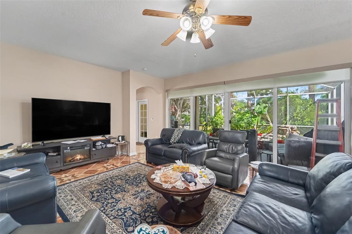 10409 CANARY ISLE DRIVE — photo 9 of 23