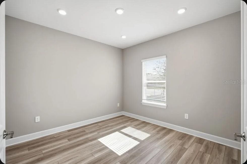14246 SAWMILL STREET — photo 6 of 24