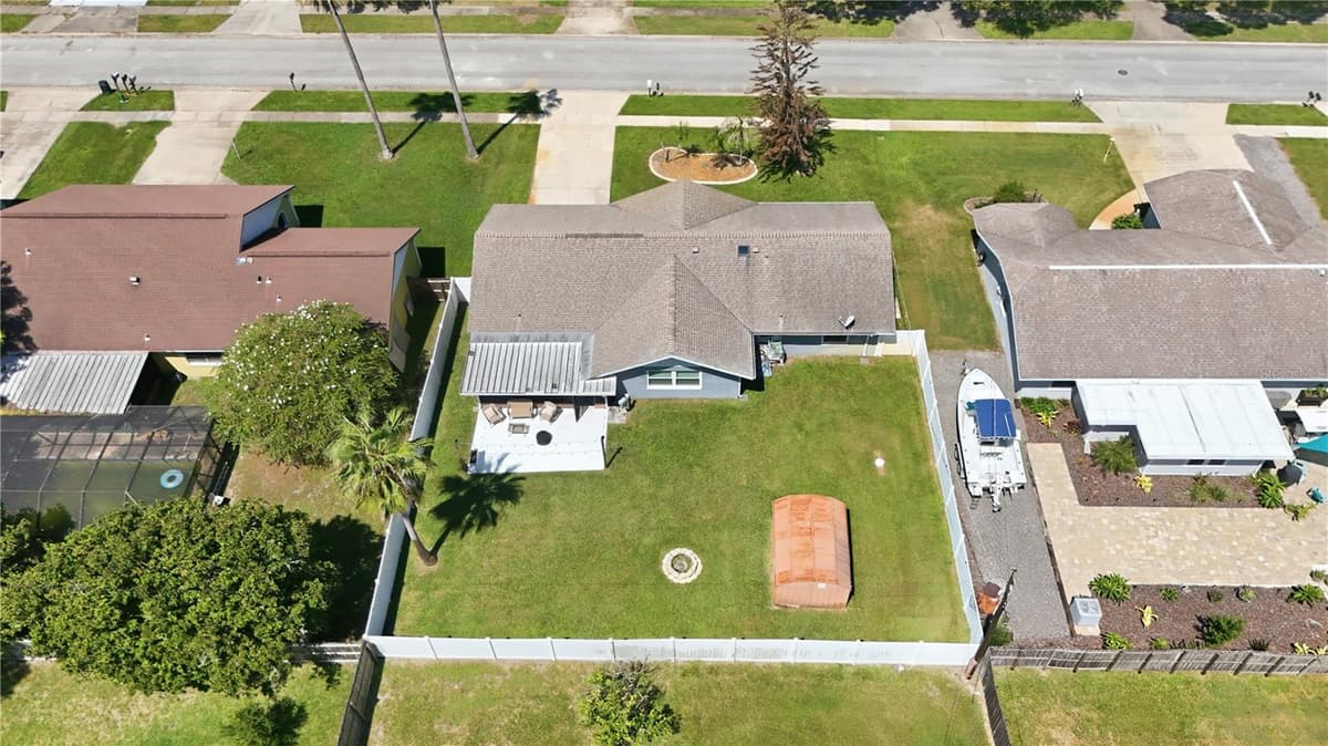 636 DEVON STREET — photo 45 of 47