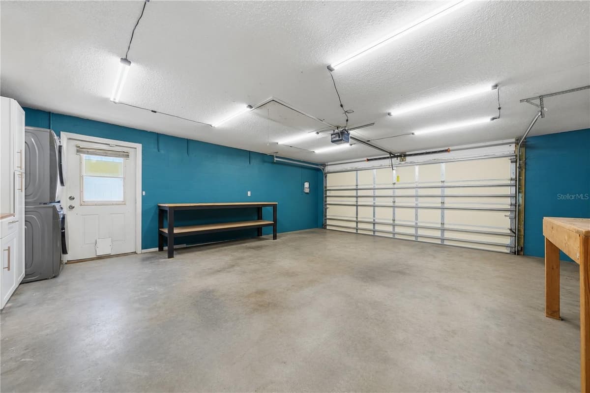 636 DEVON STREET — photo 32 of 47