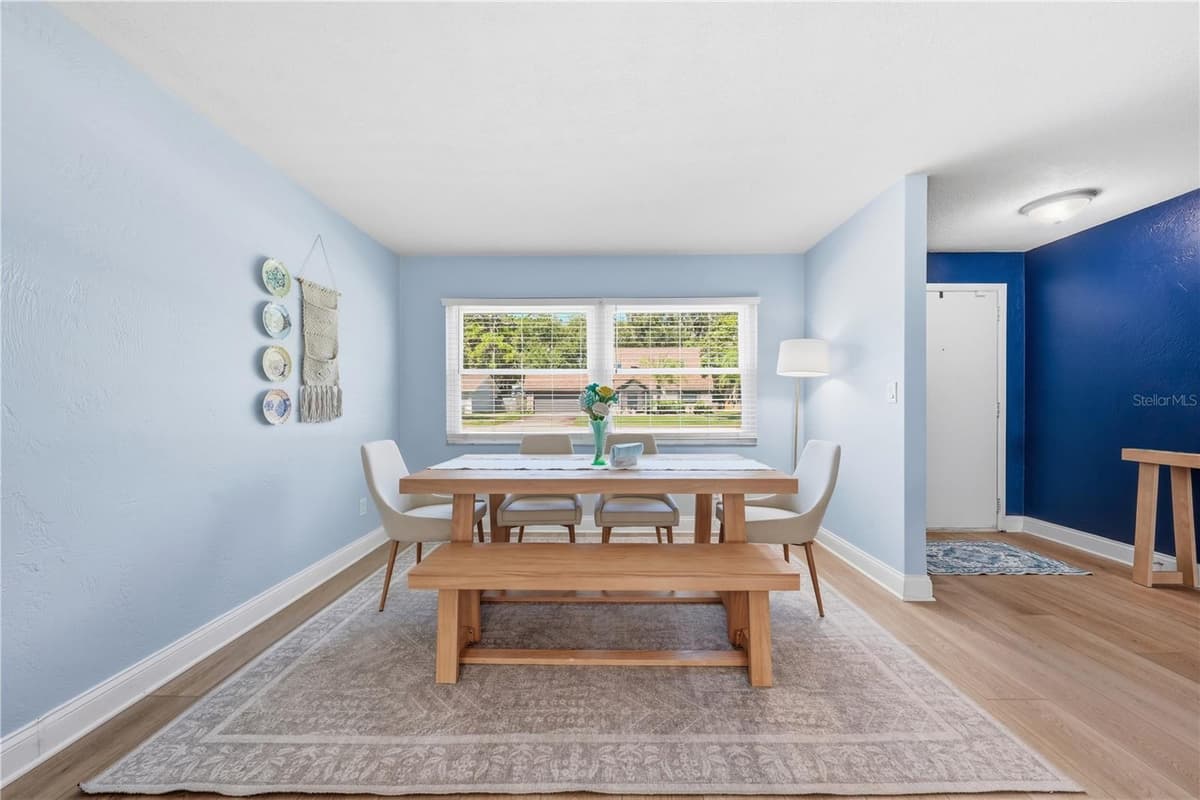 636 DEVON STREET — photo 10 of 47
