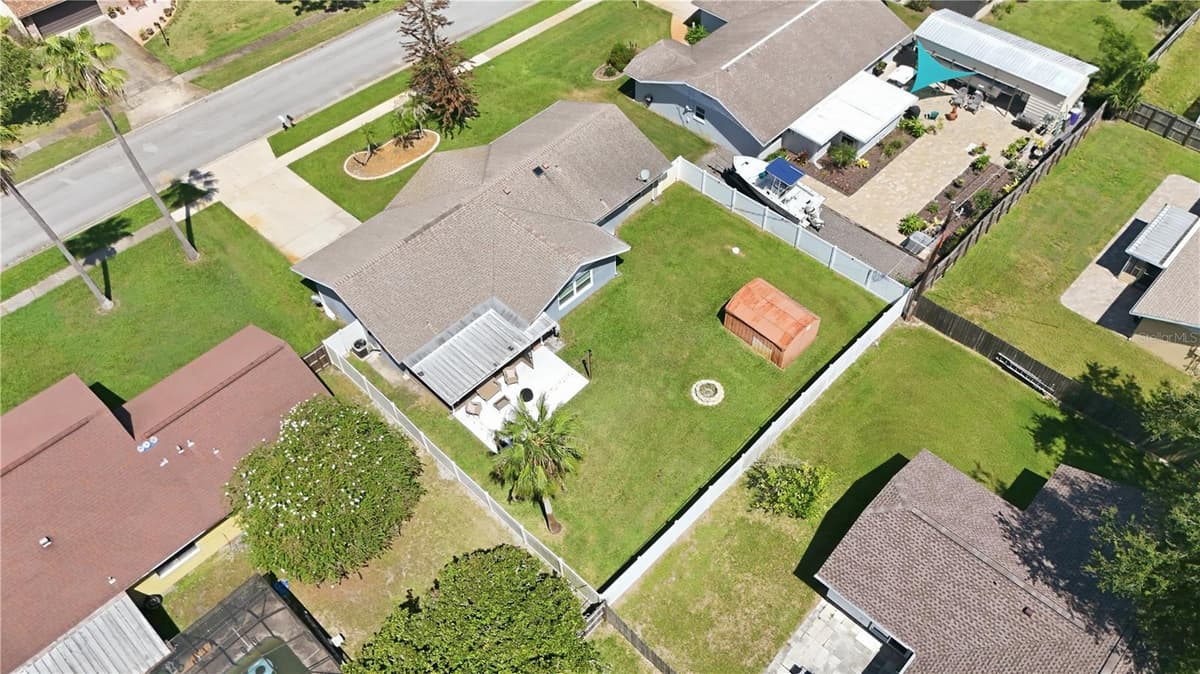 636 DEVON STREET — photo 44 of 47