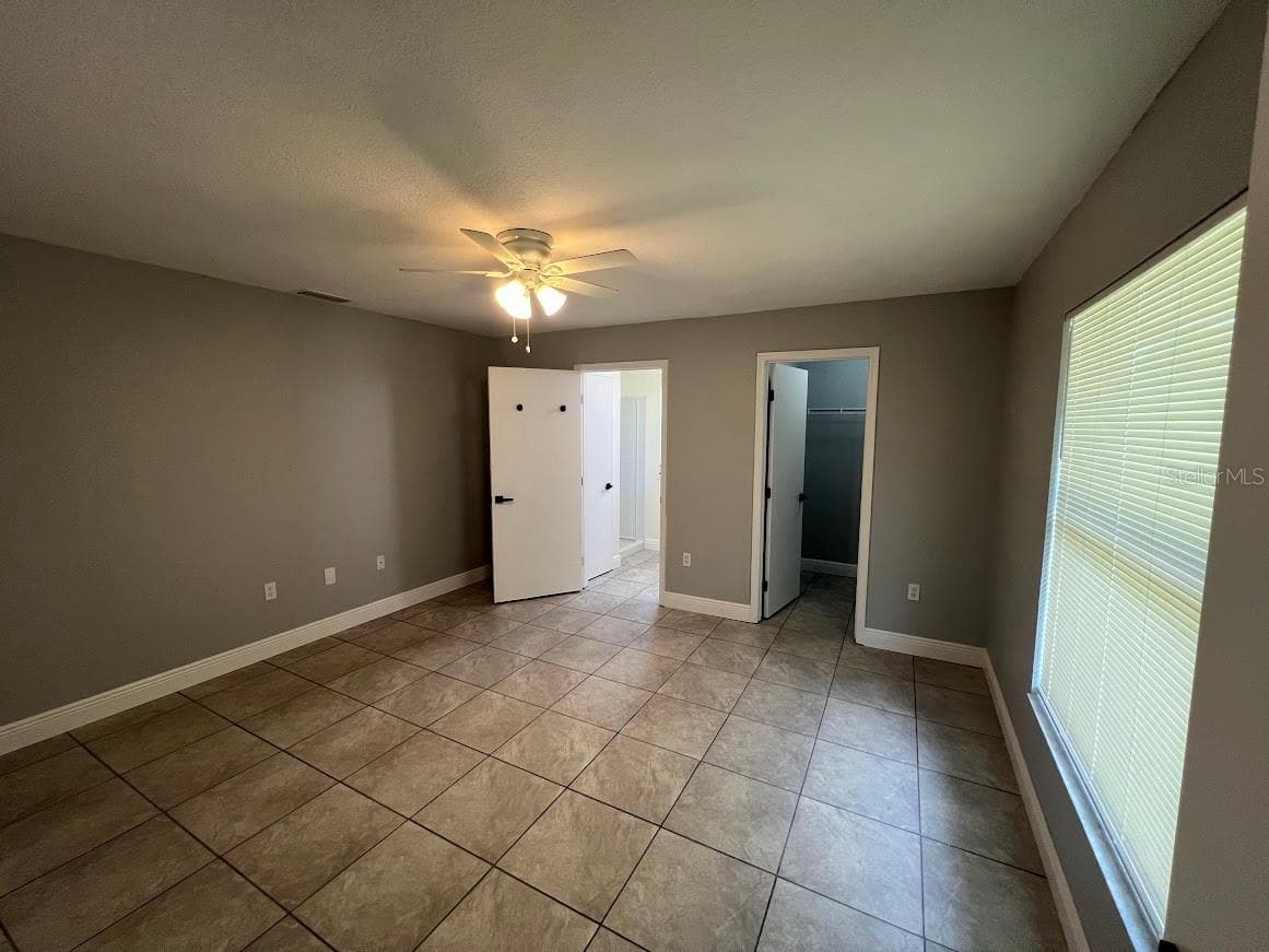 3589 CHAMBERLAIN BOULEVARD — photo 12 of 30