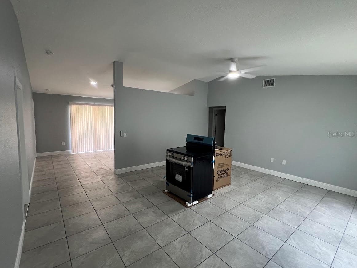 3589 CHAMBERLAIN BOULEVARD — photo 8 of 30