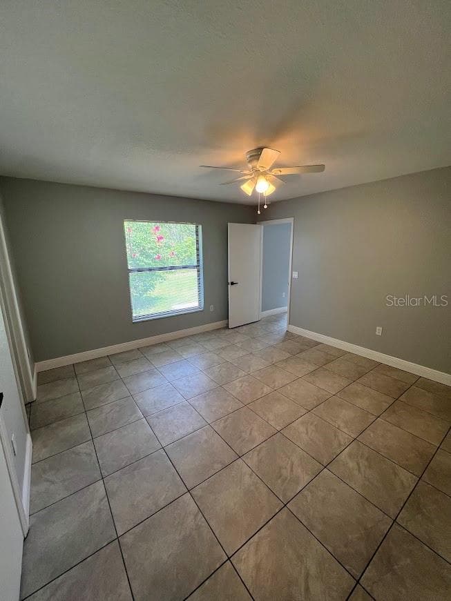 3589 CHAMBERLAIN BOULEVARD — photo 13 of 30