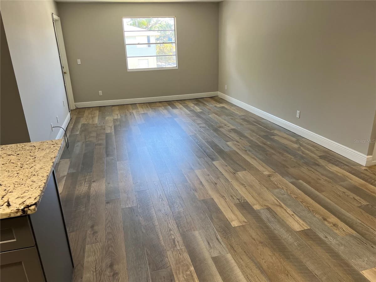 208 RED CEDAR PLACE — photo 18 of 21