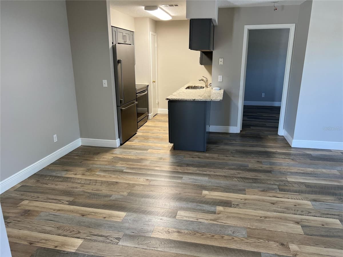 208 RED CEDAR PLACE — photo 6 of 21