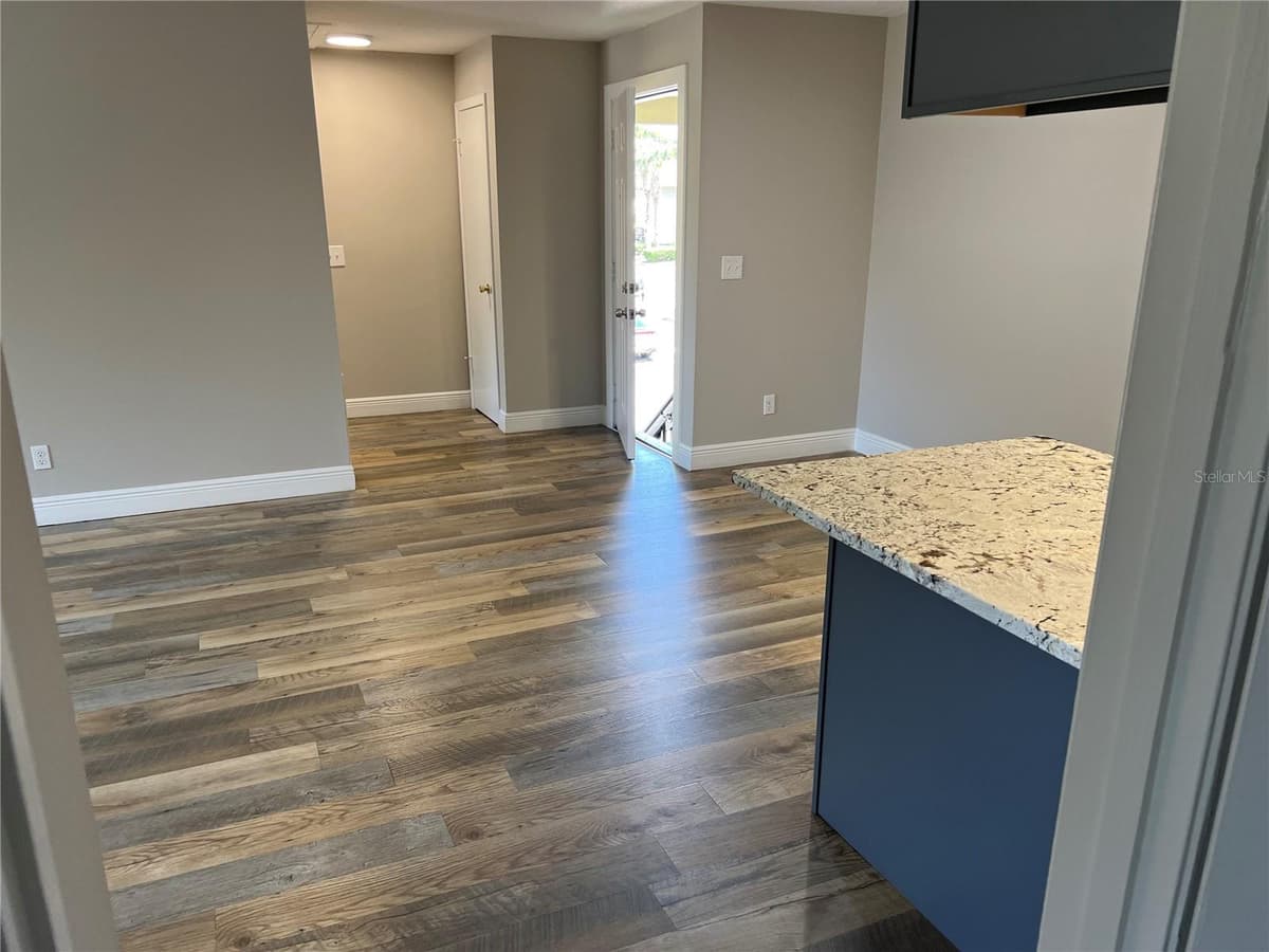 208 RED CEDAR PLACE — photo 19 of 21