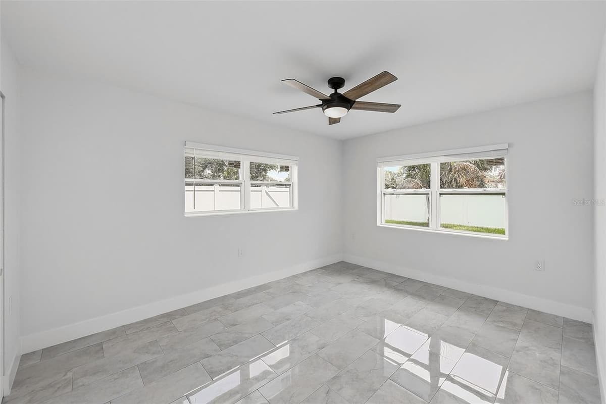 2425 BAYWOOD DRIVE — photo 19 of 44