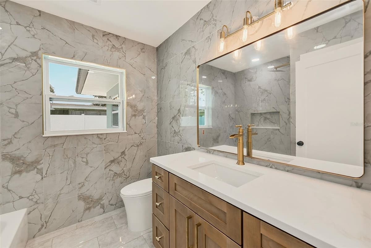 2425 BAYWOOD DRIVE — photo 21 of 44