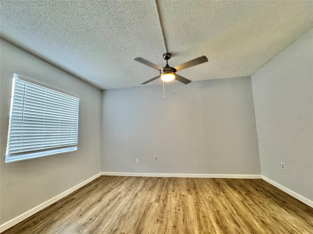 551 FLEMMING WAY — photo 7 of 14