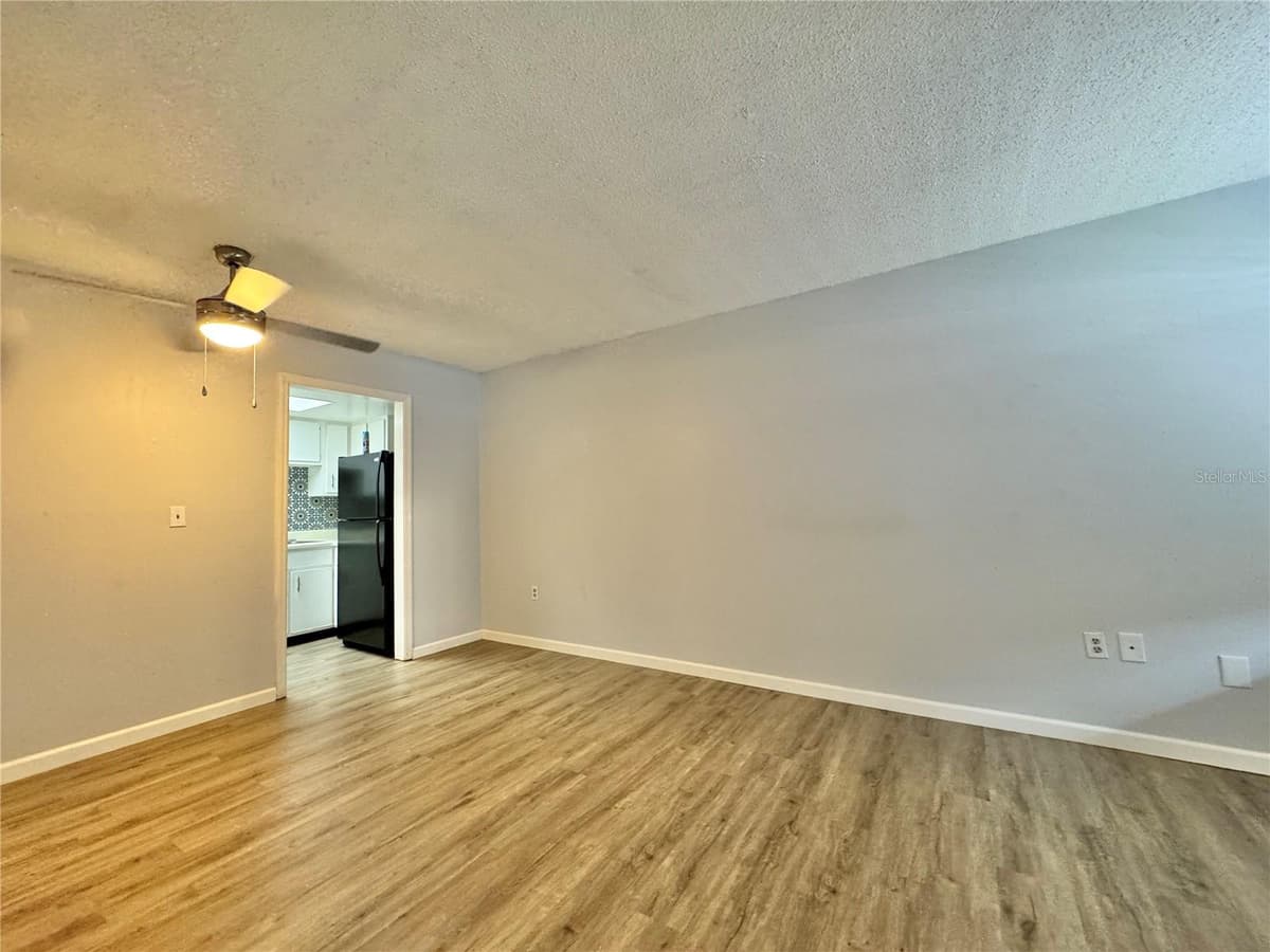551 FLEMMING WAY — photo 13 of 14
