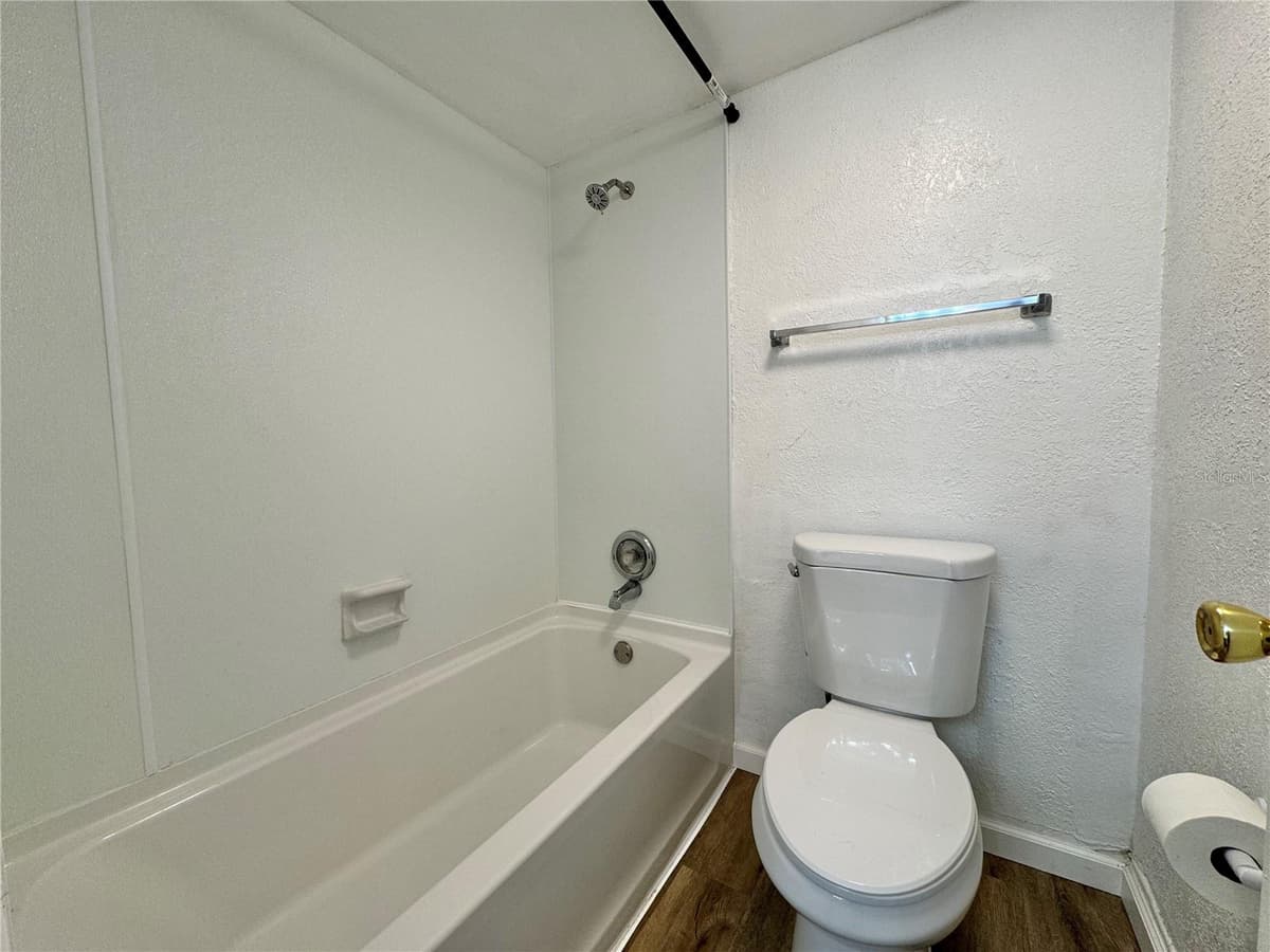 551 FLEMMING WAY — photo 10 of 14