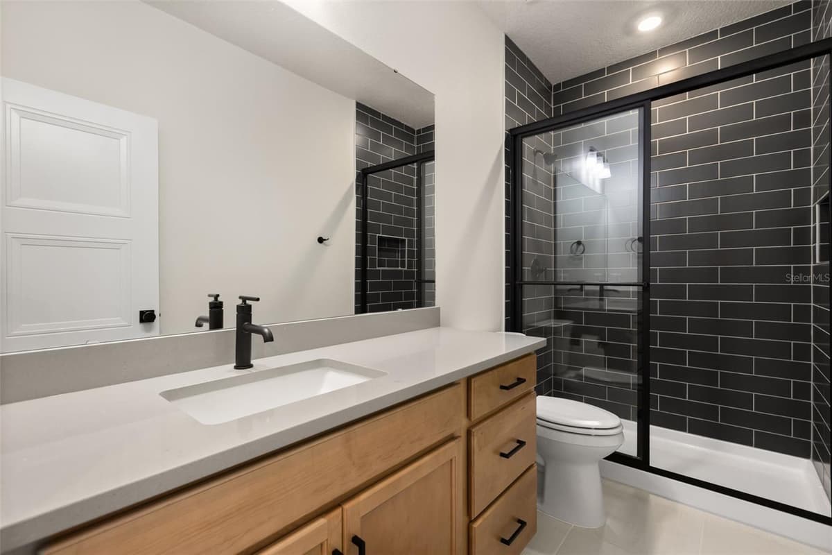 16974 CEDAR VALLEY CIRCLE — photo 19 of 34