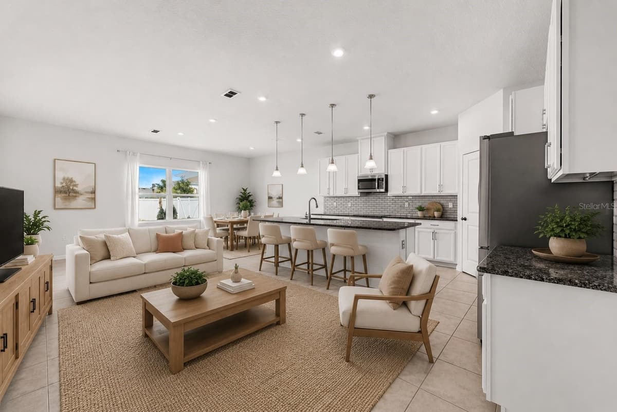 100 LAVENNA AVENUE — photo 2 of 37