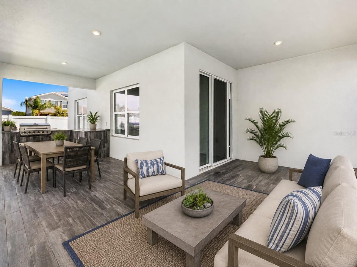 100 LAVENNA AVENUE — photo 3 of 37