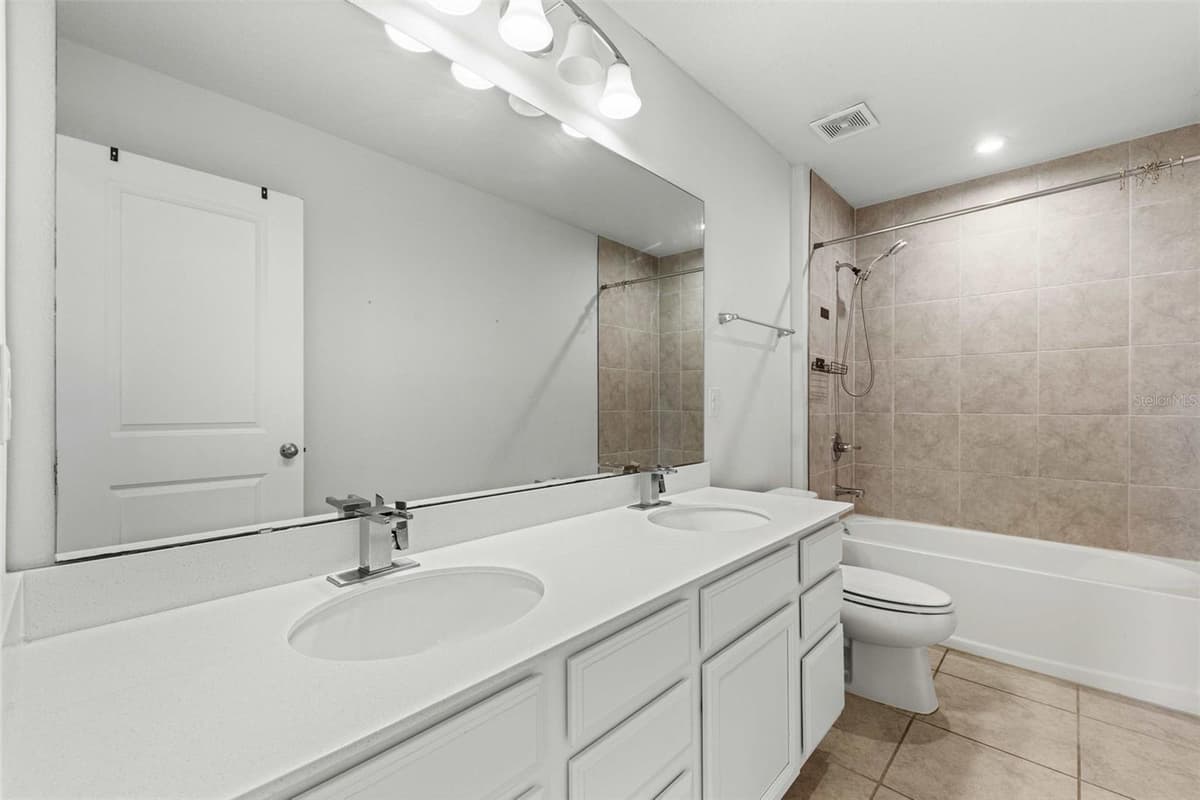 100 LAVENNA AVENUE — photo 27 of 37
